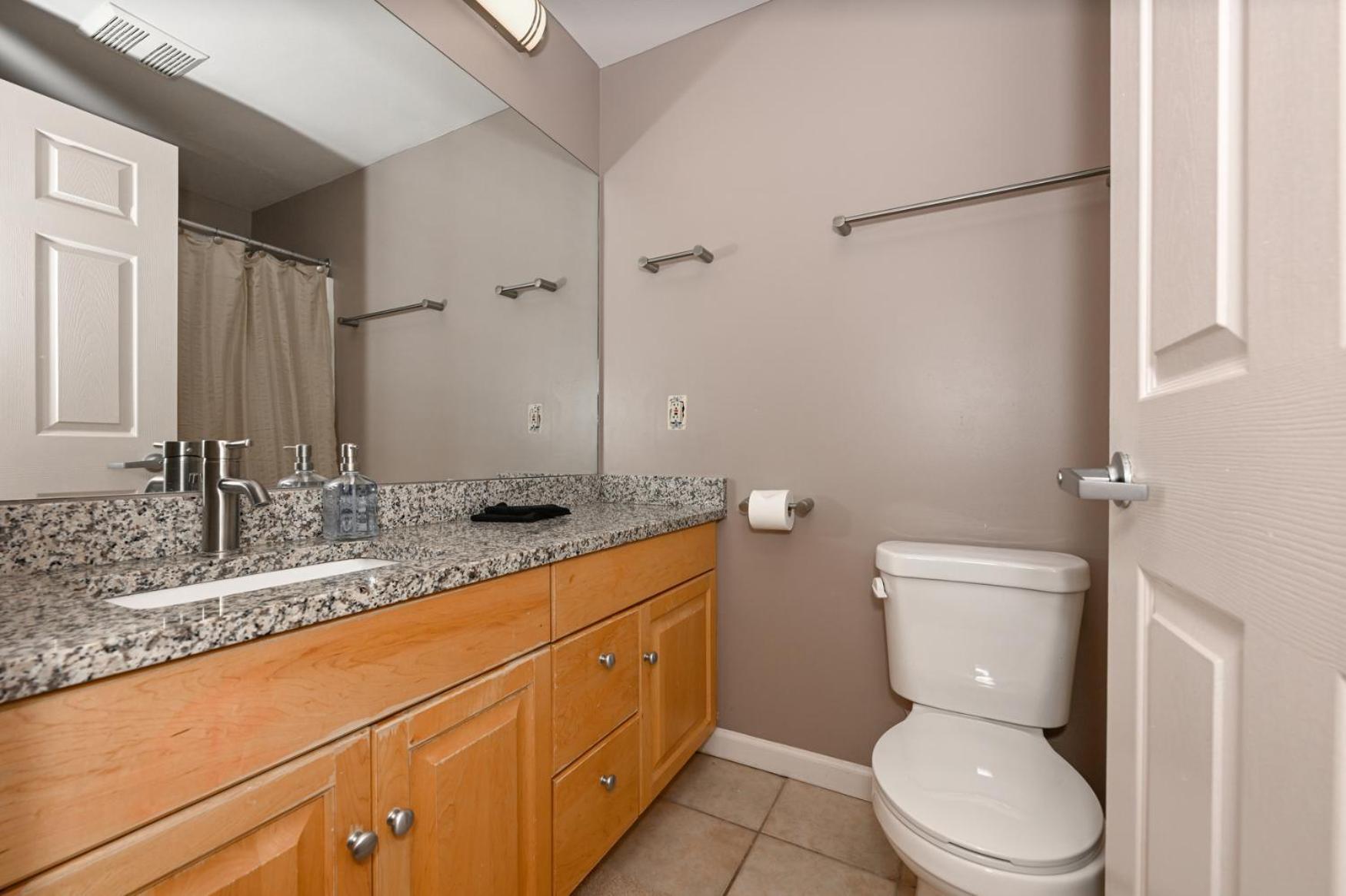 2 Bath Prkg+Gym+Sauna Perk Plaza +30 Day Cleveland Eksteriør bilde